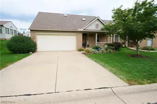 115 Ledbury Cir NE, Canton, OH 44721 - Photo 1