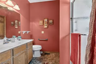 2601 Charing Cross Rd NW, Canton, OH 44708 - Photo 18