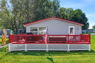 112 Evergreen Ln, Apple Creek, OH 44606 - Photo 2