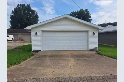 1311 Beckett Avenue, Cambridge, OH 43725 - Photo 10