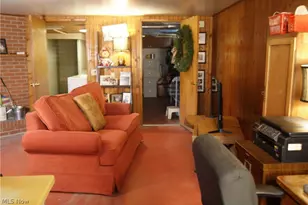 322 S Alexander St, Millersburg, OH 44654 - Photo 2