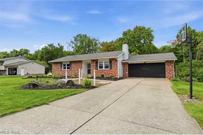 566 Tionesta Drive, Dalton, OH 44618 - Photo 2