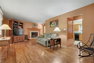 3087 Tower Hill Dr, Akron, OH 44319 - Photo 10