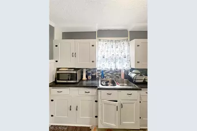 688 Merton Avenue, Akron, OH 44306 - Photo 4
