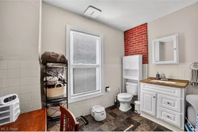 190 24th Street NW, Barberton, OH 44203 - Photo 30