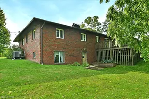 10244 Washingtonville Rd, Canfield, OH 44406 - Photo 2