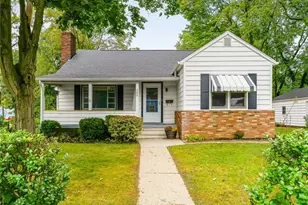 200 Gnau Ave SW, Perry Twp, OH 44646 - Photo 2