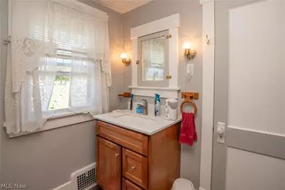 817 19th Street NW, Canton, OH 44709 - Photo 32
