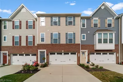 4008 N Steels Circle, Cuyahoga Falls, OH 44224 - Photo 1
