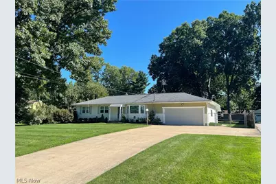 686 Shook Road, Akron, OH 44319 - Photo 1
