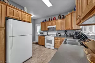 1909 Craig Dr, Lake Milton, OH 44429 - Photo 8