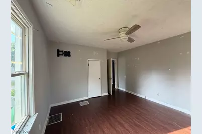 210 S 16th Street, Coshocton, OH 43812 - Photo 8