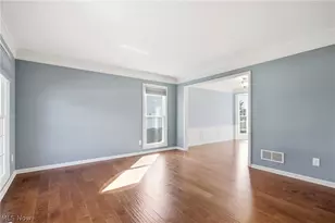 3098 Bierce Cir, Twinsburg, OH 44087 - Photo 4
