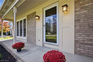 3098 Bierce Cir, Twinsburg, OH 44087 - Photo 2