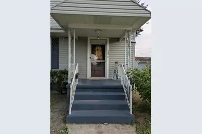 754 NW Ray Avenue, New Philadelphia, OH 44663 - Photo 2