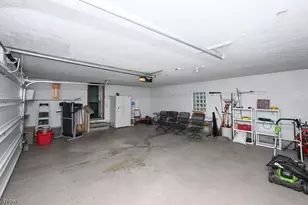 490 Bonshire Rd, Akron, OH 44319 - Photo 24