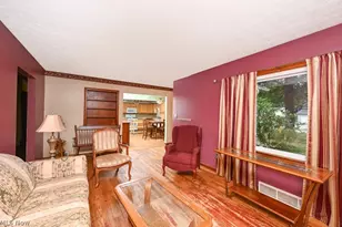 490 Bonshire Rd, Akron, OH 44319 - Photo 6