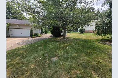 490 Bonshire Road, Akron, OH 44319 - Photo 22