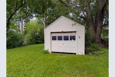 1265 Eastwood Avenue, Akron, OH 44305 - Photo 4