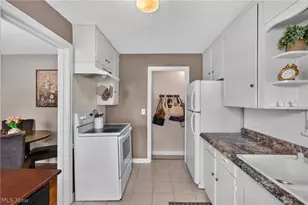 708 33rd St NE, Canton, OH 44714 - Photo 12