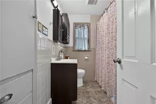 708 33rd St NE, Canton, OH 44714 - Photo 16