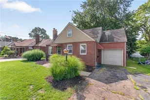 708 33rd St NE, Canton, OH 44714 - Photo 2