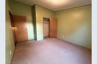 101 McConnell Street, Uhrichsville, OH 44683 - Photo 22