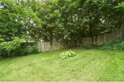 421 Malacca Street, Akron, OH 44305 - Photo 16