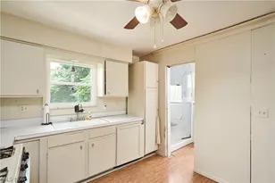 421 Malacca St, Akron, OH 44305 - Photo 4