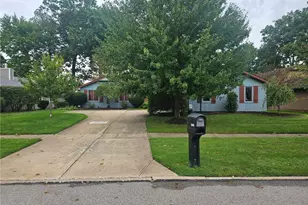 1240 Surfside Cir, Aurora, OH 44202 - Photo 2