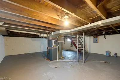 2121 10th Street SW, Akron, OH 44314 - Photo 18