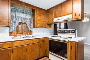 6140 Georgia Rd, Nashport, OH 43830 - Photo 8