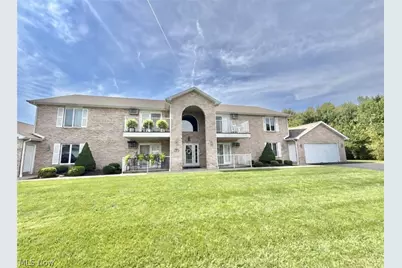 841 Auburn Hills Drive #4, Boardman, OH 44512 - Photo 1