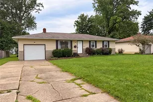 2064 Innwood Dr, Austintown, OH 44515 - Photo 2