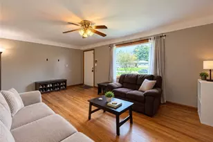 2064 Innwood Dr, Austintown, OH 44515 - Photo 4