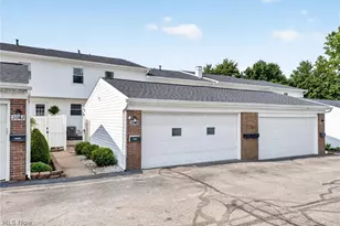 2040 Carlile Dr, Uniontown, OH 44685 - Photo 6