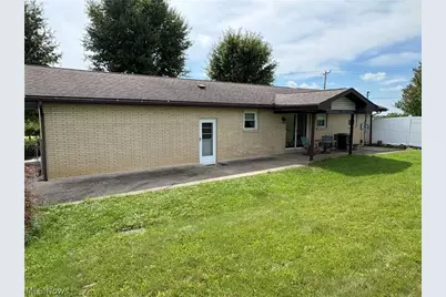 73305 Pleasant Grove Road, St Clairsville, OH 43917 - Photo 2