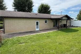 73305 Pleasant Grove Rd, St Clairsville, OH 43917 - Photo 2