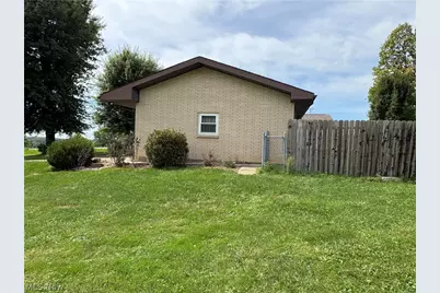 73305 Pleasant Grove Road, St Clairsville, OH 43917 - Photo 4