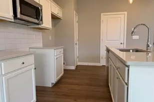 4292 Campus Ln, Willoughby, OH 44094 - Photo 8