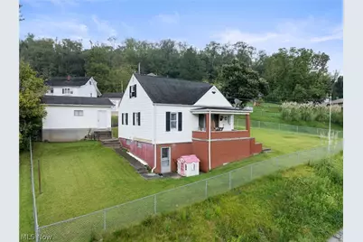 102 Wagner Avenue, Bellaire, OH 43906 - Photo 1