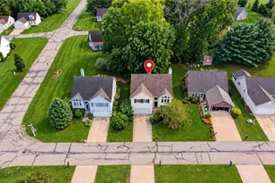 3168 Pondview Dr, Ravenna, OH 44266 - Photo 4