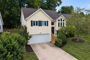 3168 Pondview Dr, Ravenna, OH 44266 - Photo 2