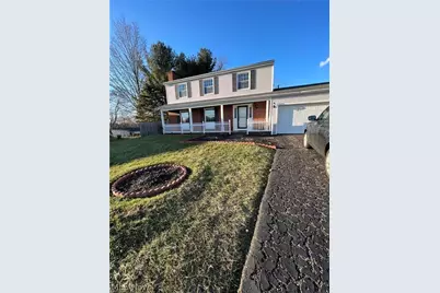 5225 Oakbriar Circle NE, Canton, OH 44705 - Photo 1