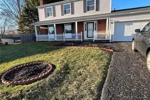5225 Oakbriar Cir NE, Canton, OH 44705 - Photo 1