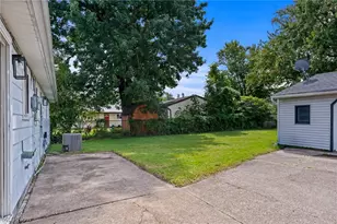 5830 Beech Dr, Mentor on the Lake, OH 44060 - Photo 22