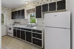 782 Saxon Ave, Akron, OH 44314 - Photo 12