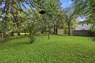 22955 Fairmount Blvd, Huber Heights, OH 44118 - Photo 24