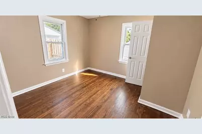 1193 Greenwood Avenue, Akron, OH 44320 - Photo 6