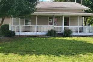 505 Walnut St, Belpre, OH 45714 - Photo 2